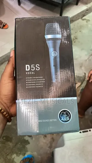 Microphone