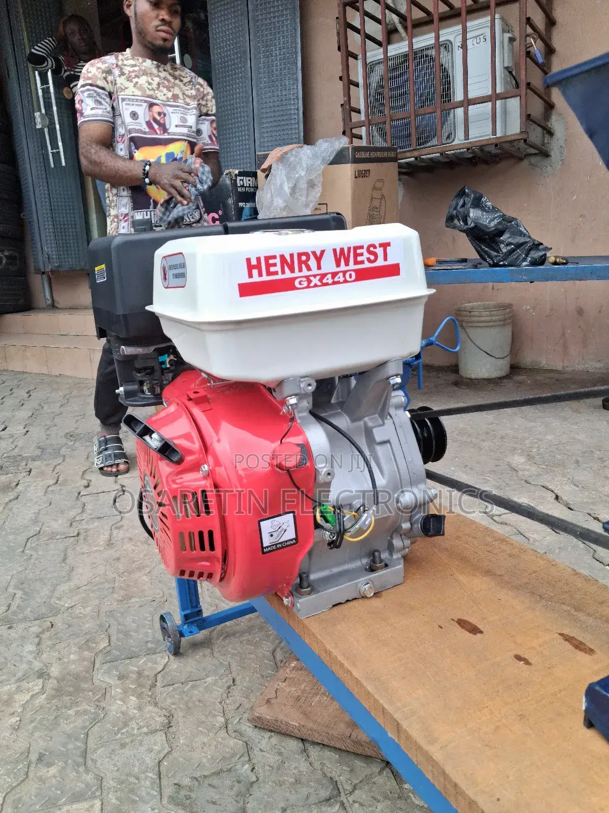 Henry West Grinding Machine 17.0hp