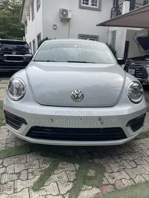 Volkswagen Beetle 2.0T Final Edition SEL Hatchback 2019 Silver