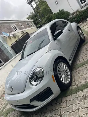 Volkswagen Beetle 2.0T Final Edition SEL Hatchback 2019 Silver