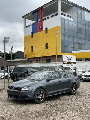 Volkswagen Jetta SE 4dr Sedan (1.8L 4cyl Turbo 6A) 2014 Brown