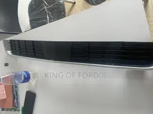 Cadillac Escalade 2018 Down Grill