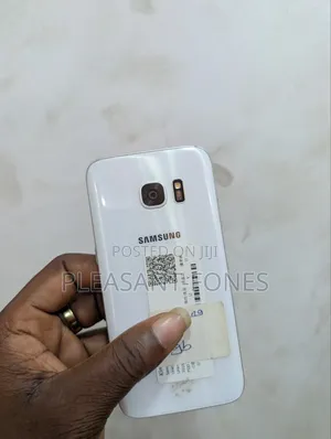 Samsung Galaxy S7 32 GB White