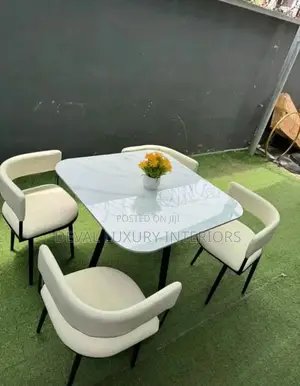 4 Man Hidden Sit Dinning Seater