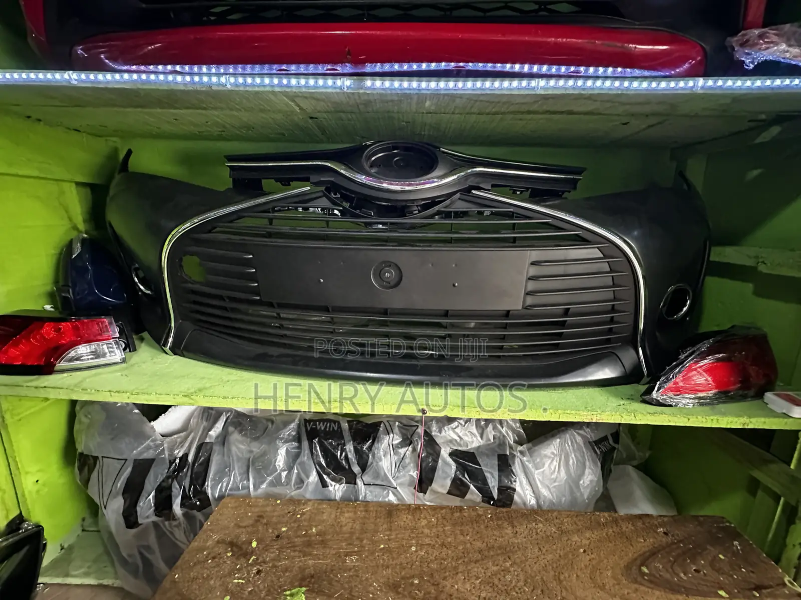 Complete Front Bumper Yaris 2019 Hatchback