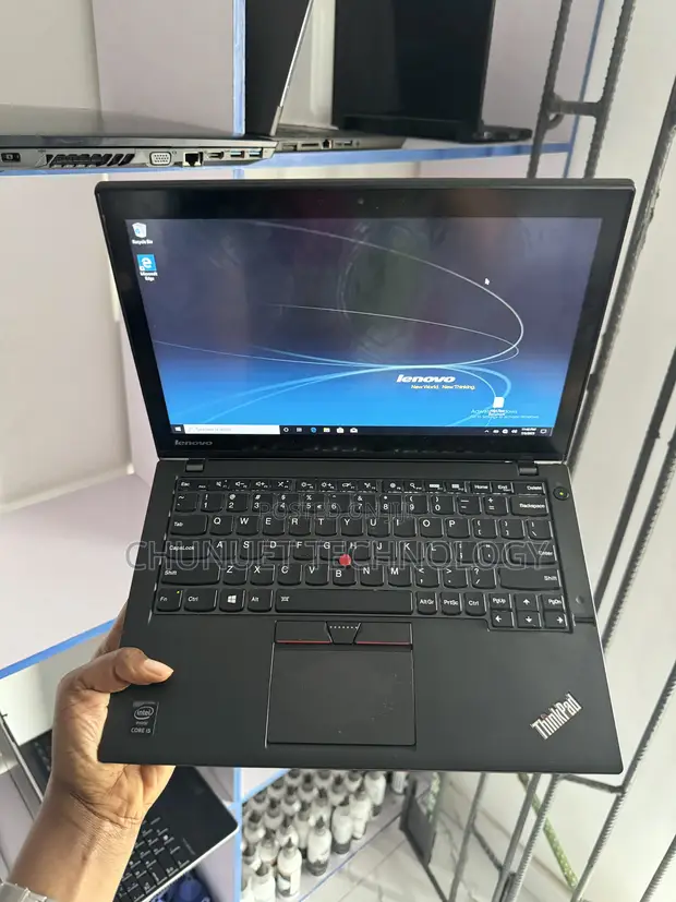 Lenovo ThinkPad X250 Corei5 8GB HDD500GB