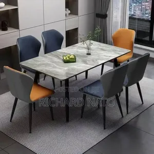 On on Classic Dining Set