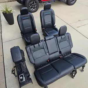 Jeep Wrangler Complete Front and Back Seat  2020/2022/2024.