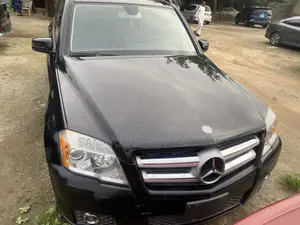 Mercedes-Benz GLK-Class 350 2011 Black