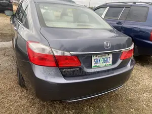 Honda Accord EX 4dr Sedan FWD (2.4L 4cyl 2A) 2013 Gray
