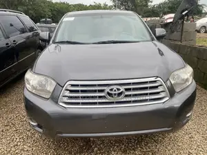 Toyota Highlander 4x4 2008 Gray