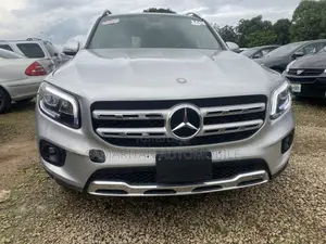 Mercedes-Benz GLB-Class GLB 250 4MATIC 2021 Silver