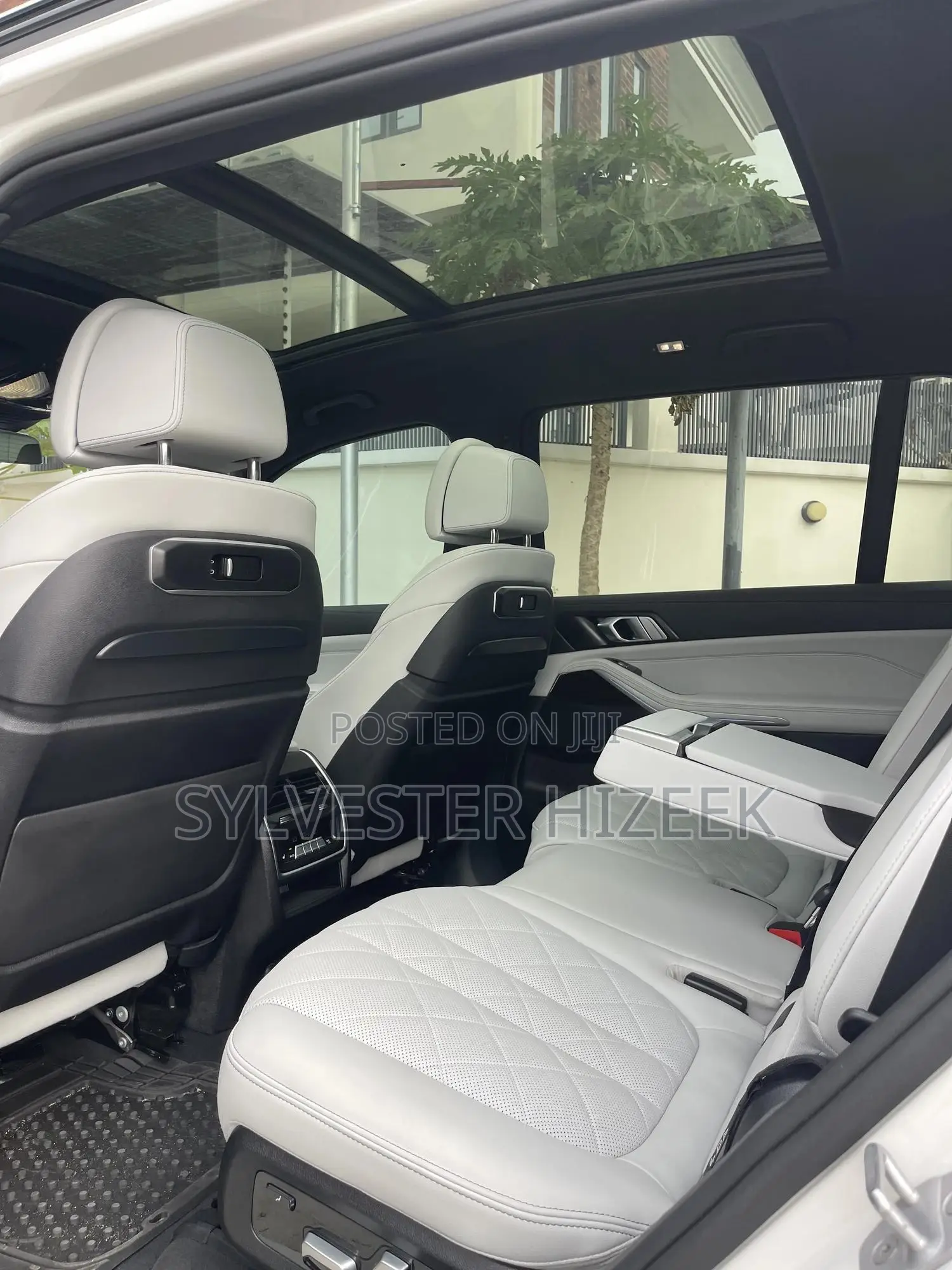 BMW X7 2024 White