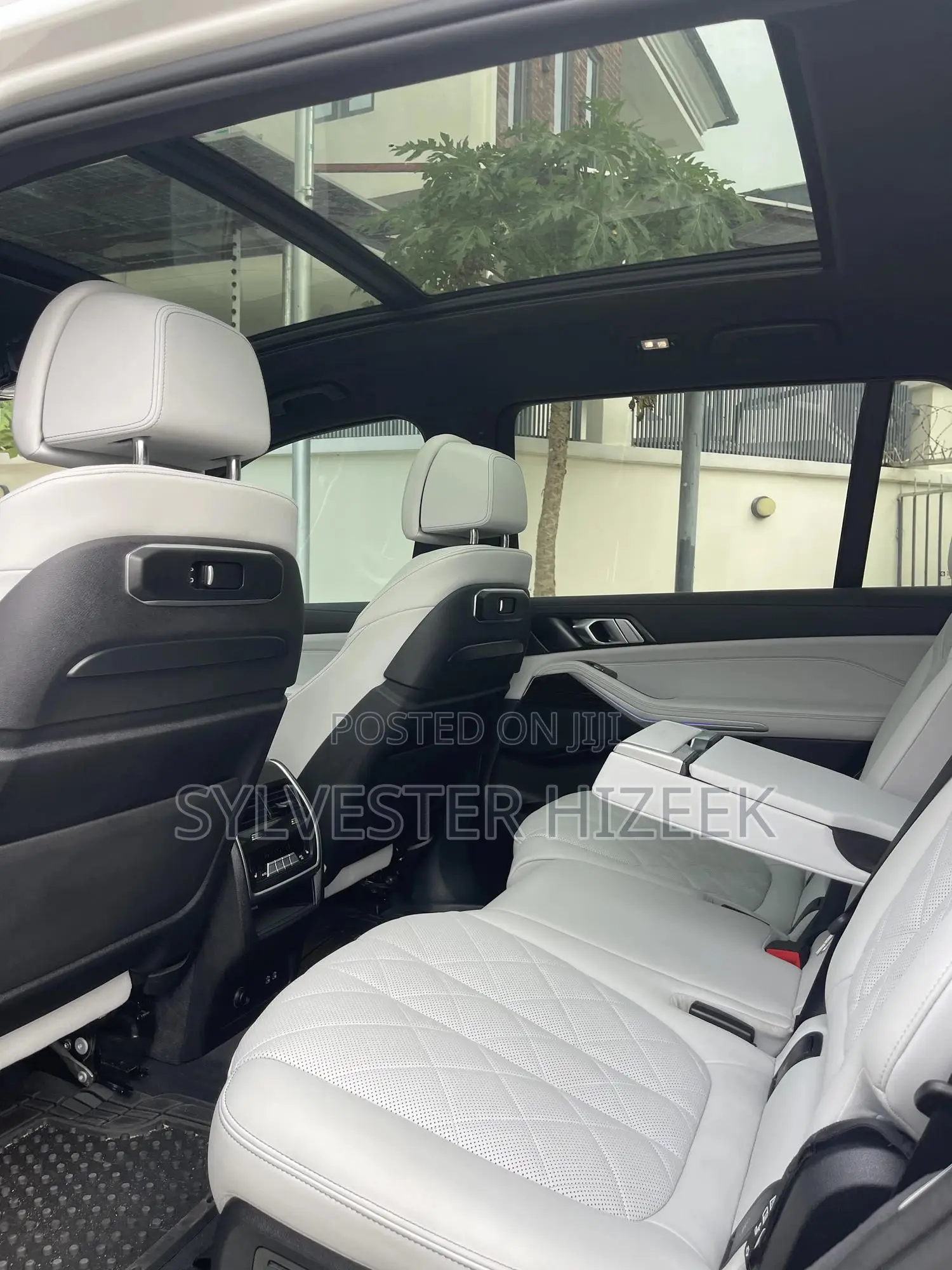 BMW X7 2024 White