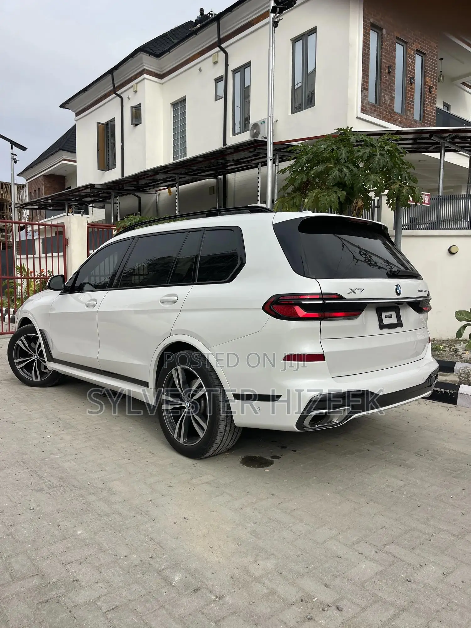 BMW X7 2024 White