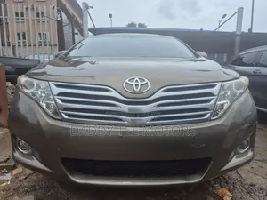 Toyota Venza V6 AWD 2010 Brown
