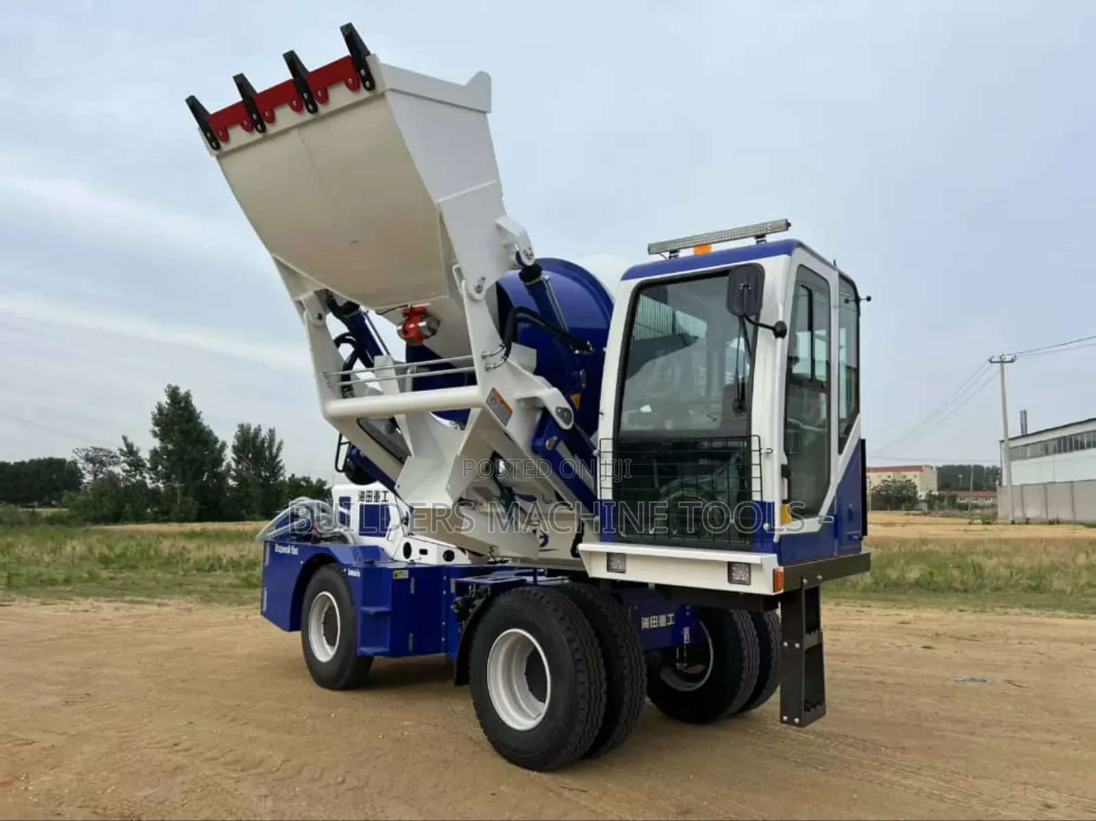 4cbm Self Loading Mobile Concrete Mixer for Sale