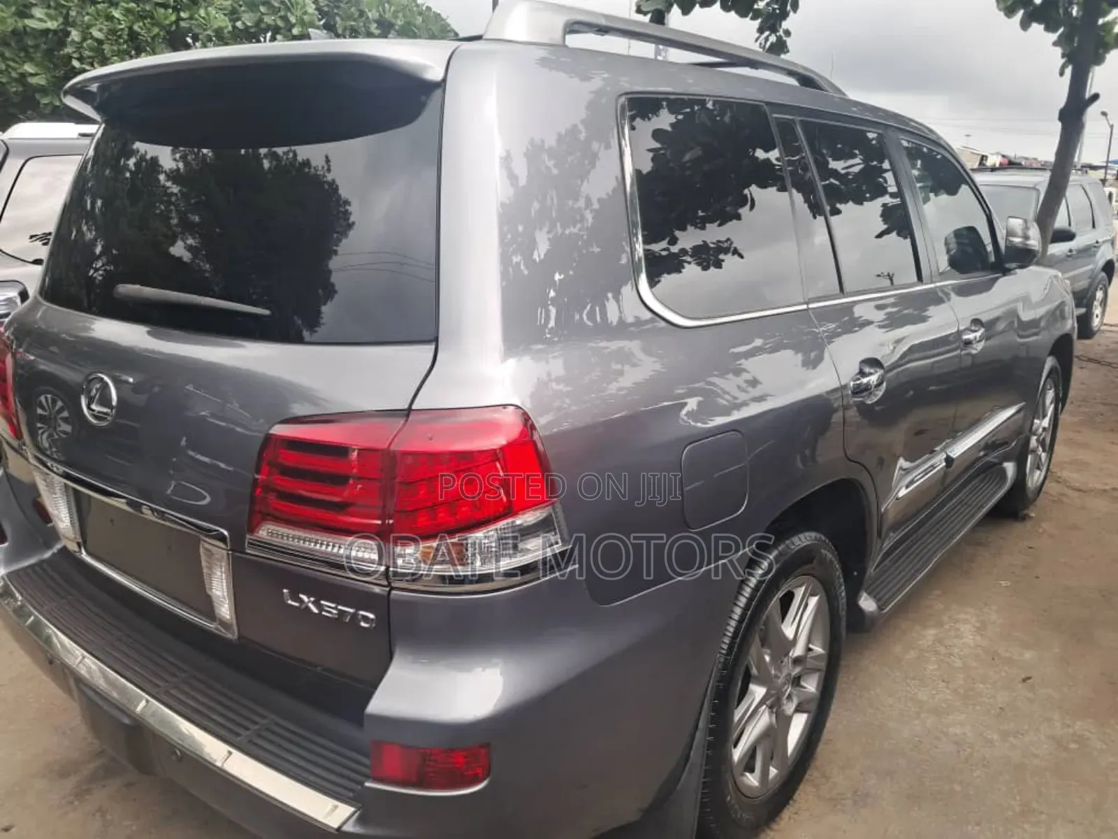 Lexus LX 570 AWD 2016 Gray
