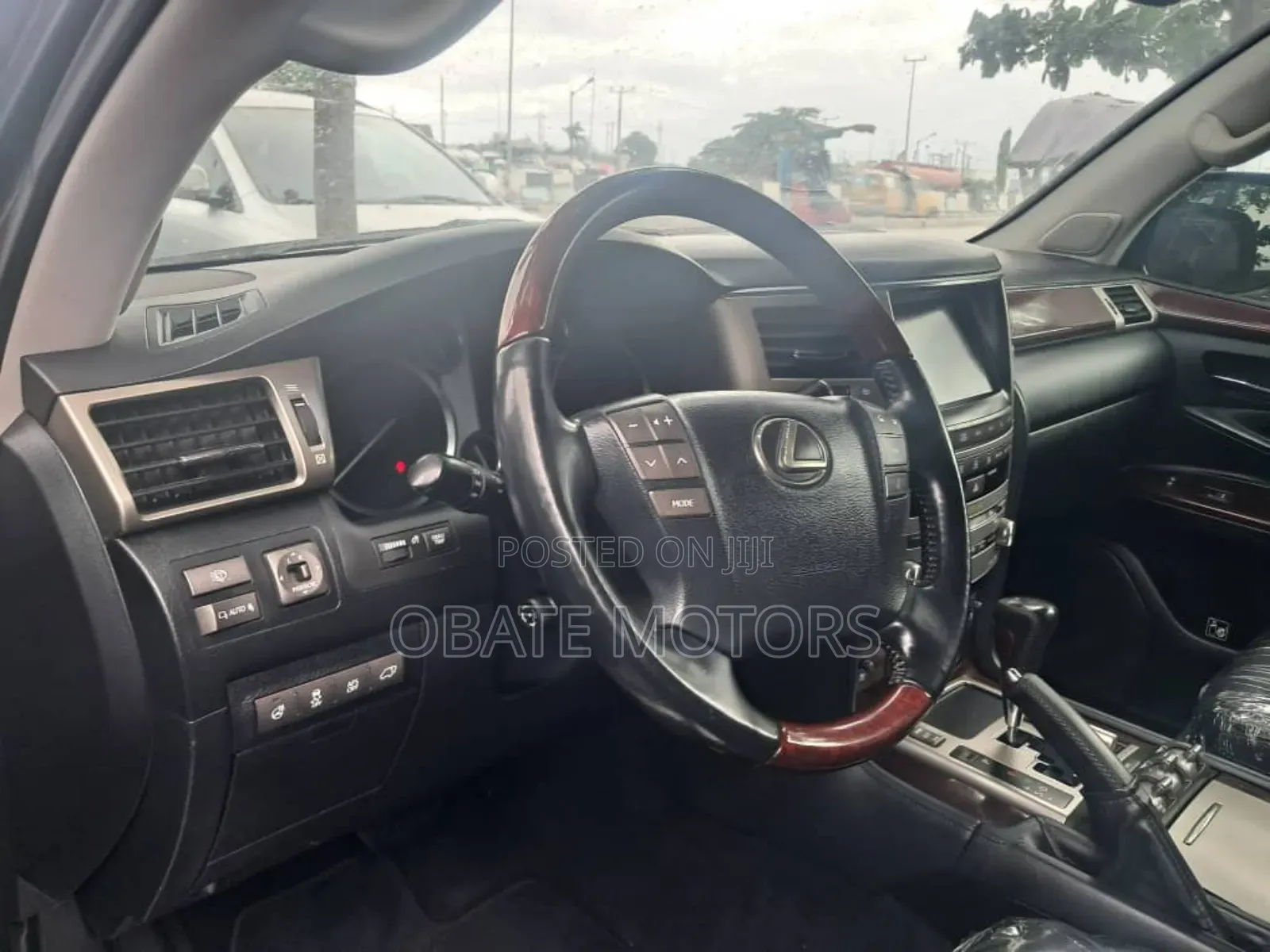 Lexus LX 570 AWD 2016 Gray