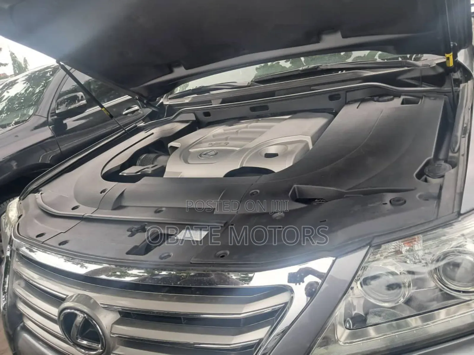 Lexus LX 570 AWD 2016 Gray