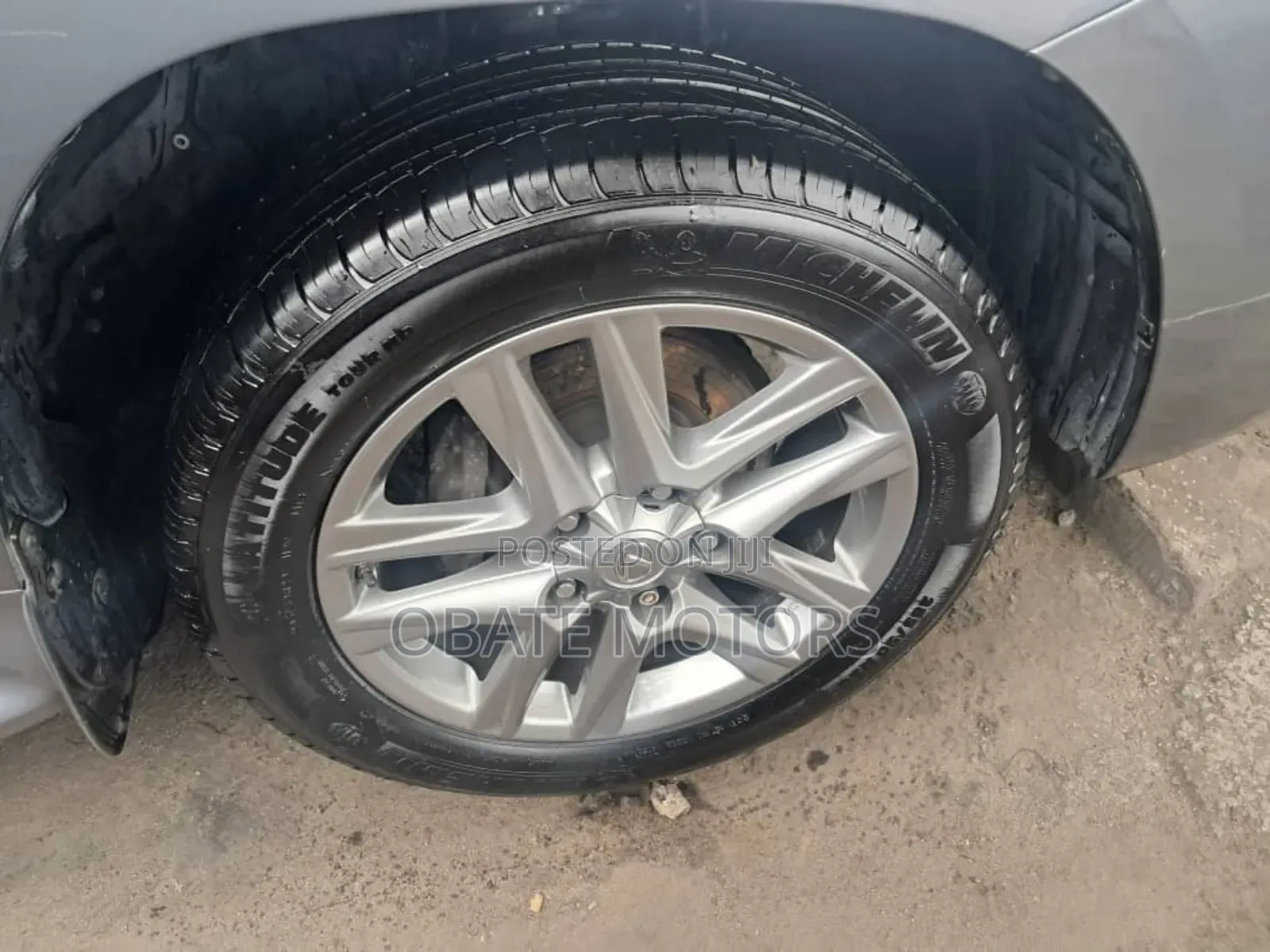 Lexus LX 570 AWD 2016 Gray