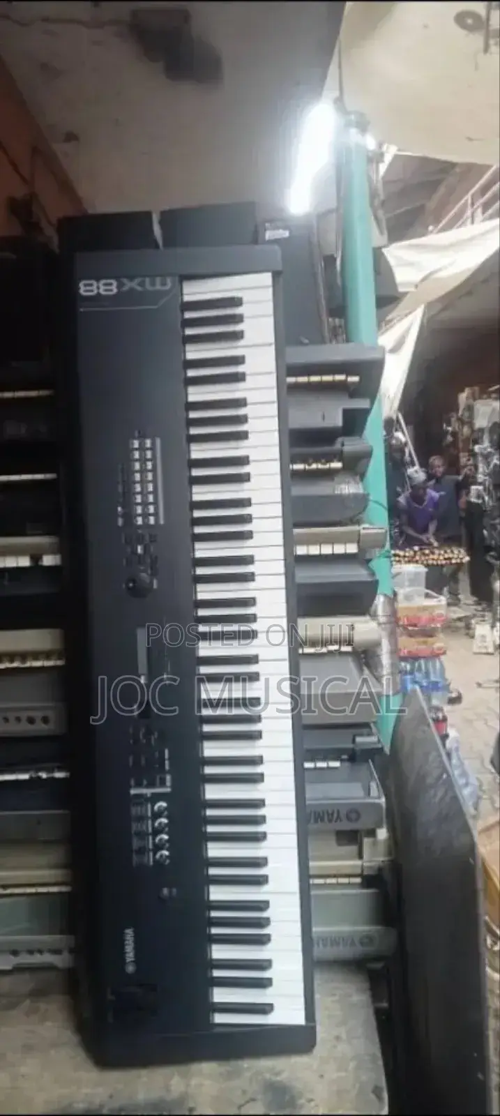 Keyboard Yamaha Mx 88