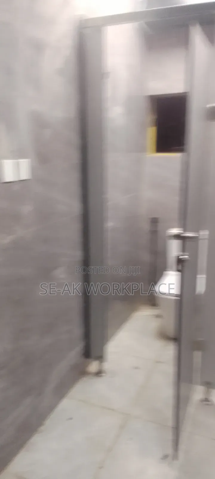 Waterproof Public Toilet SHEILDCORE Laminate Cubicle