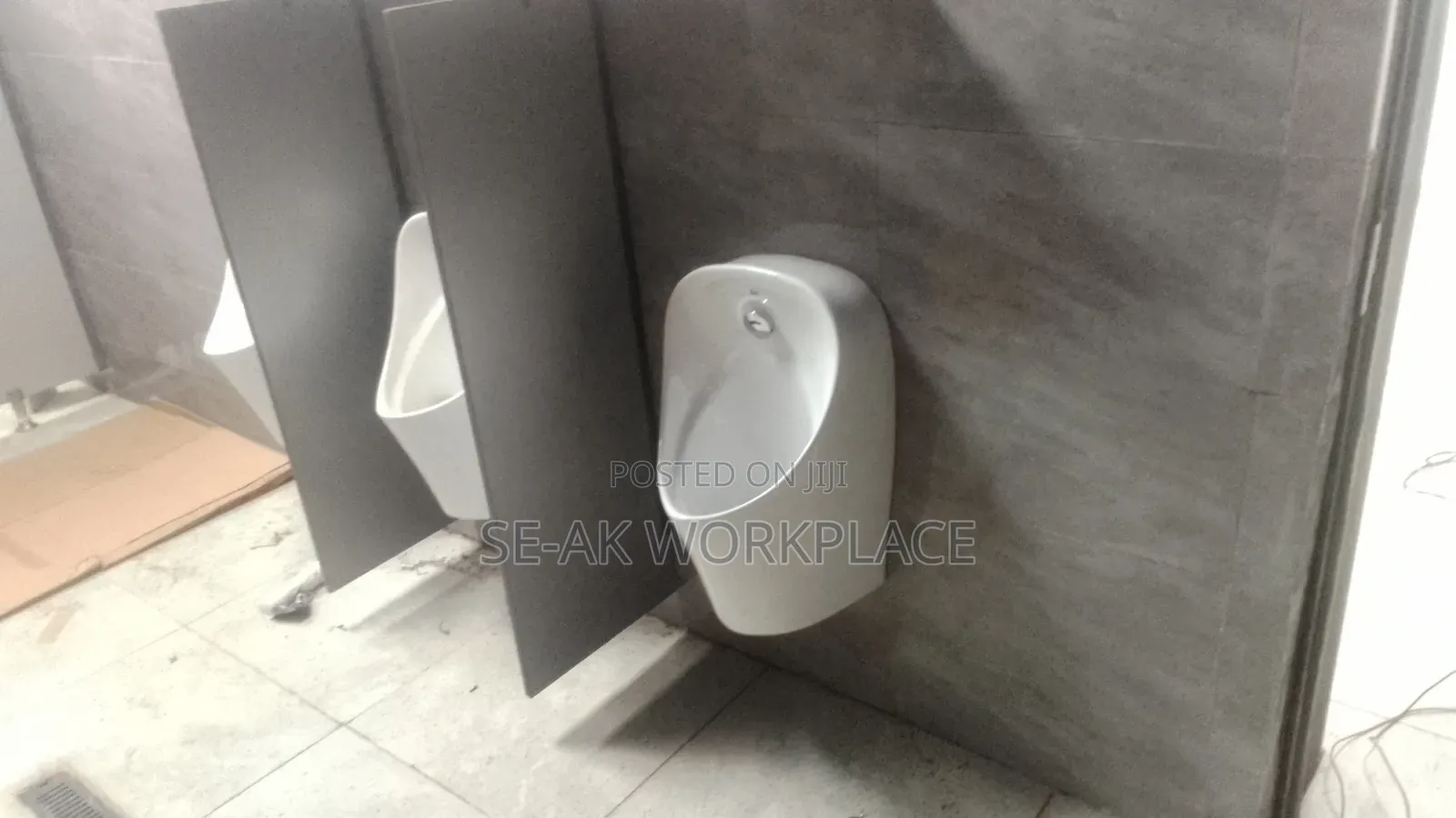 Waterproof Public Toilet SHEILDCORE Laminate Cubicle