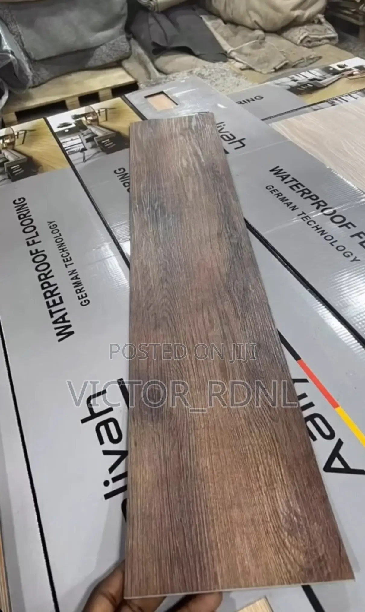 High Quality Vinyl Rubber Tiles
