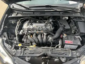 Toyota Corolla LE 4dr Sedan (1.8L 4cyl CVT) 2014 Black