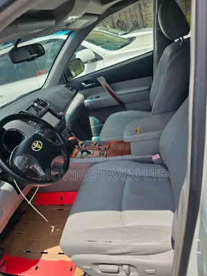 Toyota Highlander Limited 2010 White