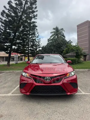 Toyota Camry SE FWD 2020 Red