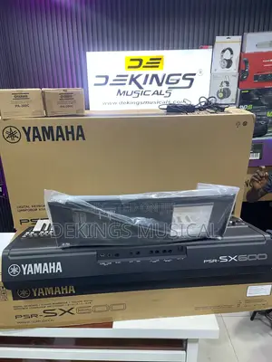 Yamaha PSR-Sx600 Digital and Arranger Workstation Keyboard