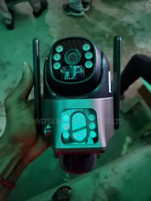 Solar PTZ Camera Dual Lens With Six Batteries