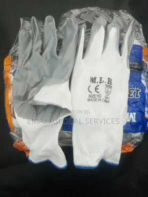 Foreign 13 Guage Nitre Coated Glove