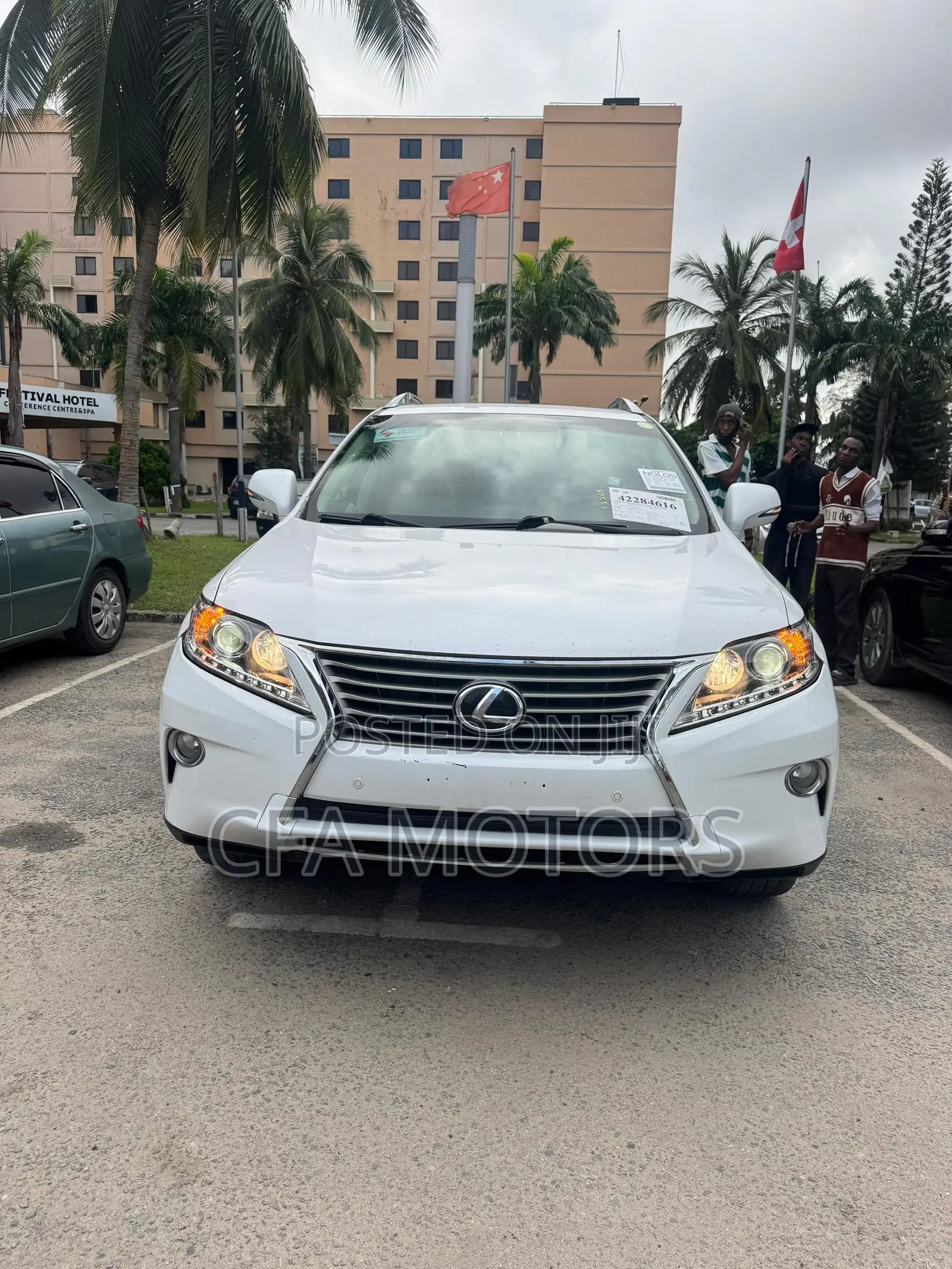 Lexus RX 350 FWD 2013 White