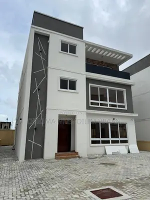 6bdrm Duplex in Chevron for rent
