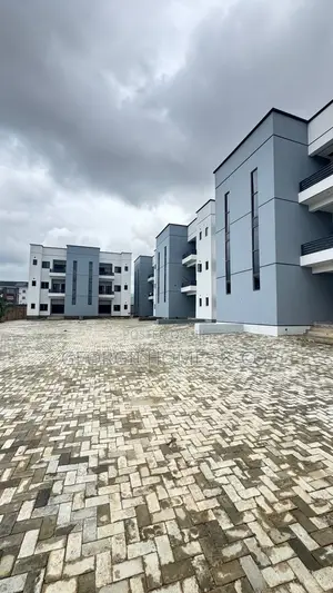 4bdrm Townhouse/Terrace in Katampe (Main) for sale