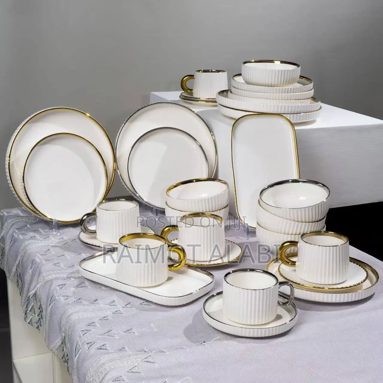 32pcs Luxury Porcelain Set