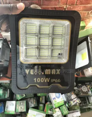 100w Vettmax Solar Flood Light
