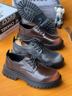 Matte Color-Tipped Shoes