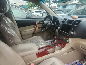 Toyota Highlander Limited 2010 Black