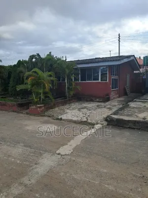 3bdrm Bungalow in Nnpc Satellite Town for sale