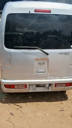 Daihatsu Hijet 2011 Silver