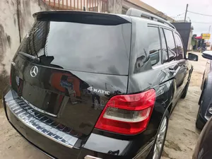 Mercedes-Benz GLK-Class 2011 Black