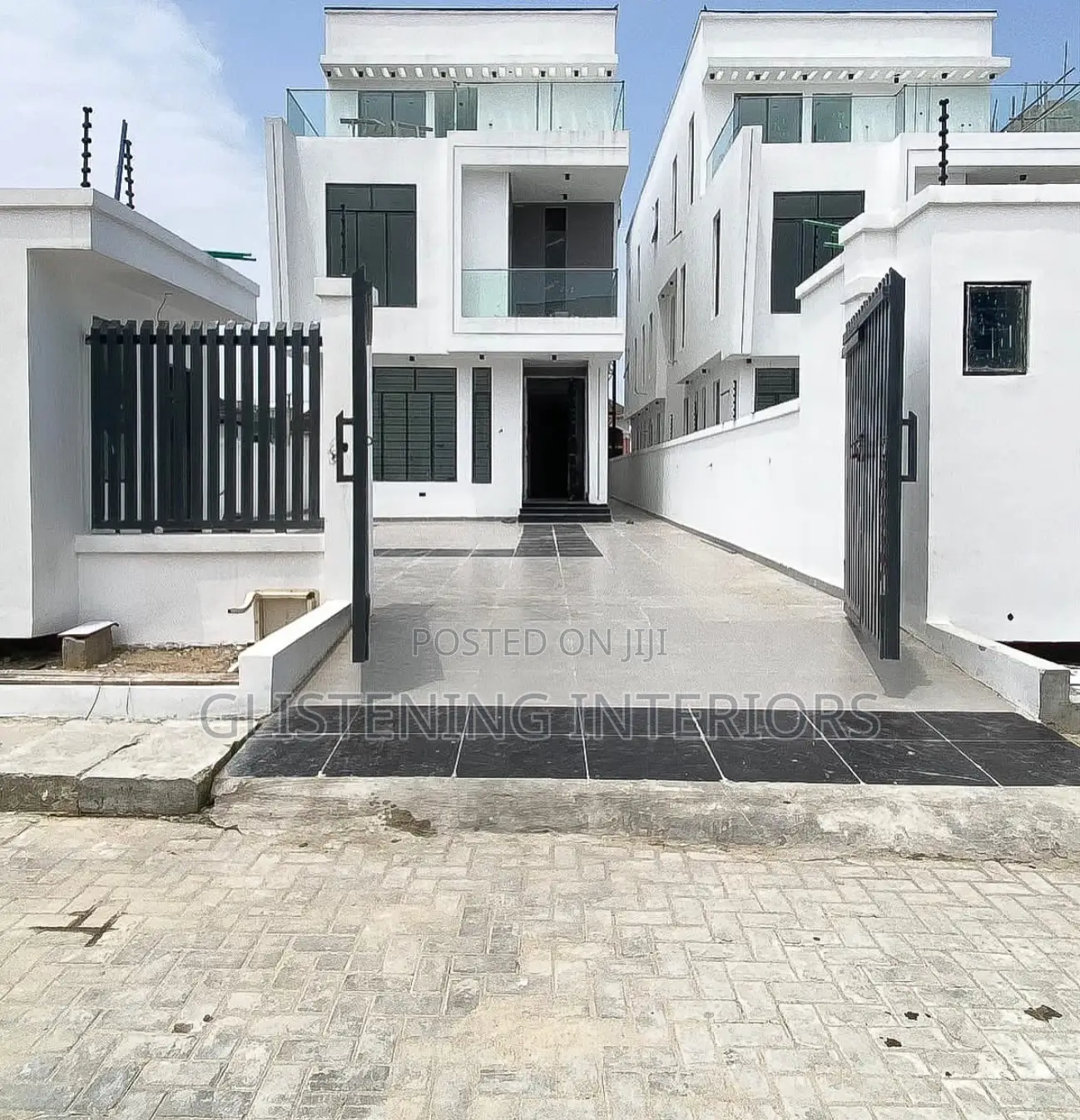 Balcony Plain 10mm Tempered Glass