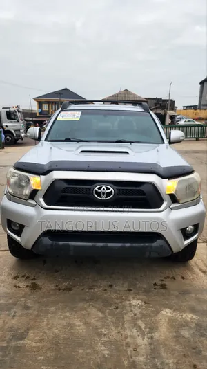 Toyota Tacoma 2013 Silver