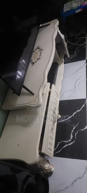 TV Console