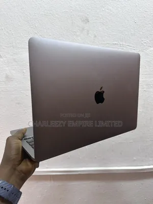 Laptop Apple MacBook Pro 2020 8GB Apple M1 SSD 256GB