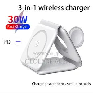 3 in 1 Charging Station for Phone Earbuds